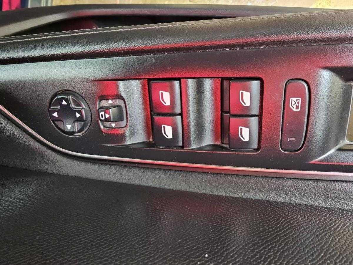 peugeot-3008-2020-hibrido-1598cc