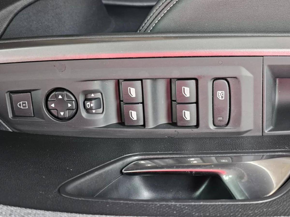 peugeot-3008-2024-gasolina-1199cc