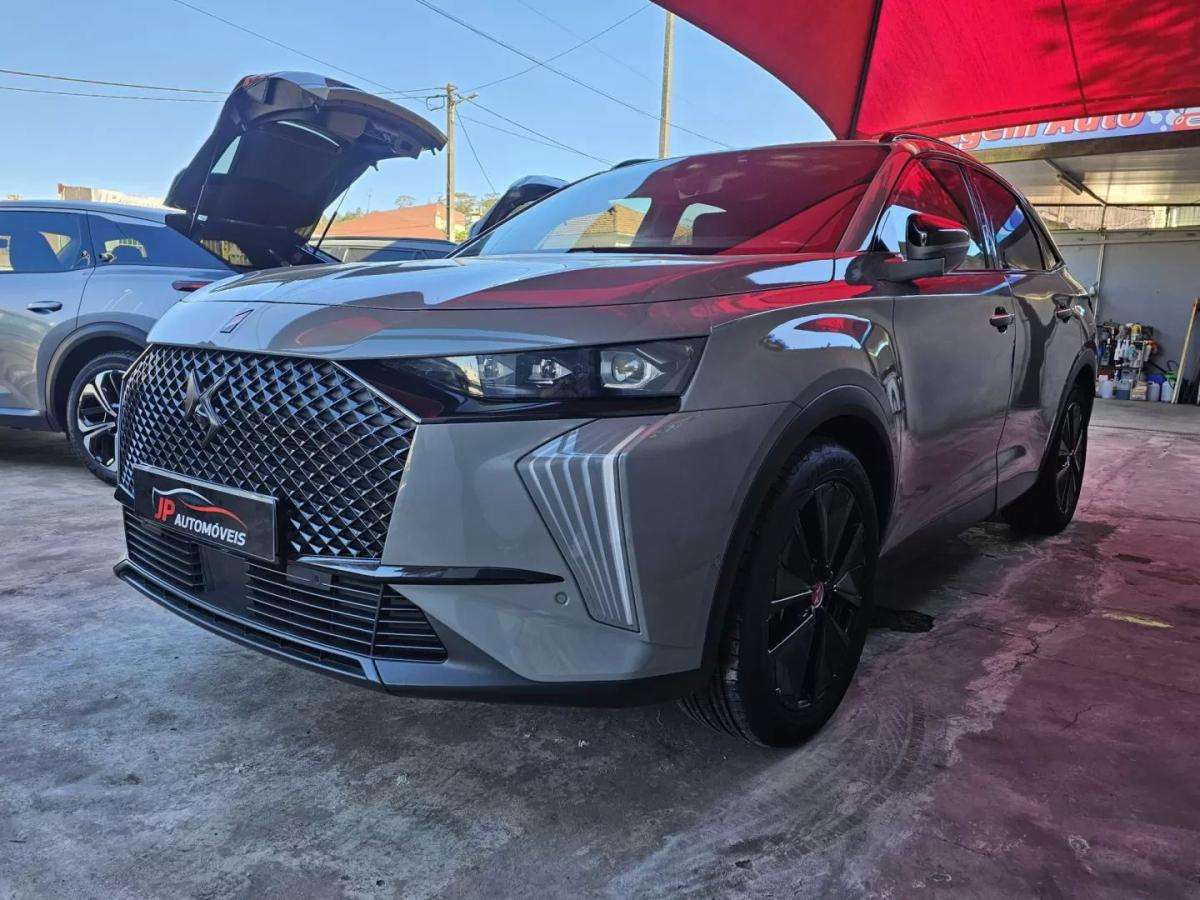 ds-ds-7-crossback-2023-hibrido-1598cc