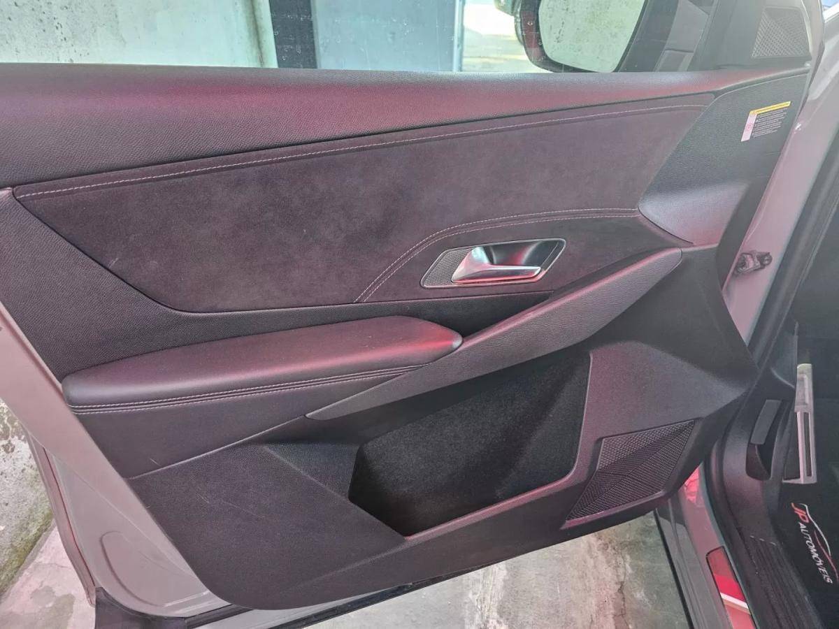 ds-ds-7-crossback-2023-hibrido-1598cc