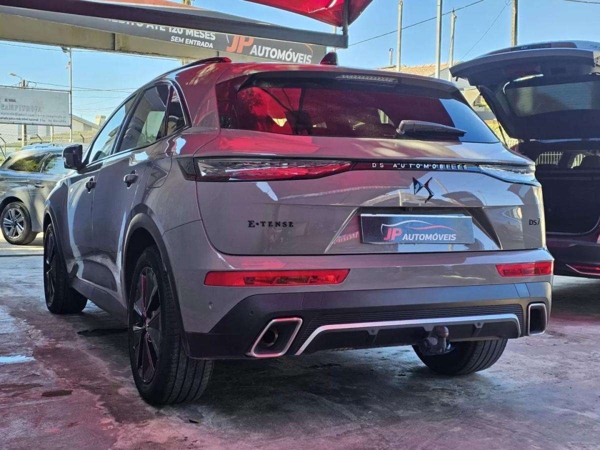 ds-ds-7-crossback-2023-hibrido-1598cc