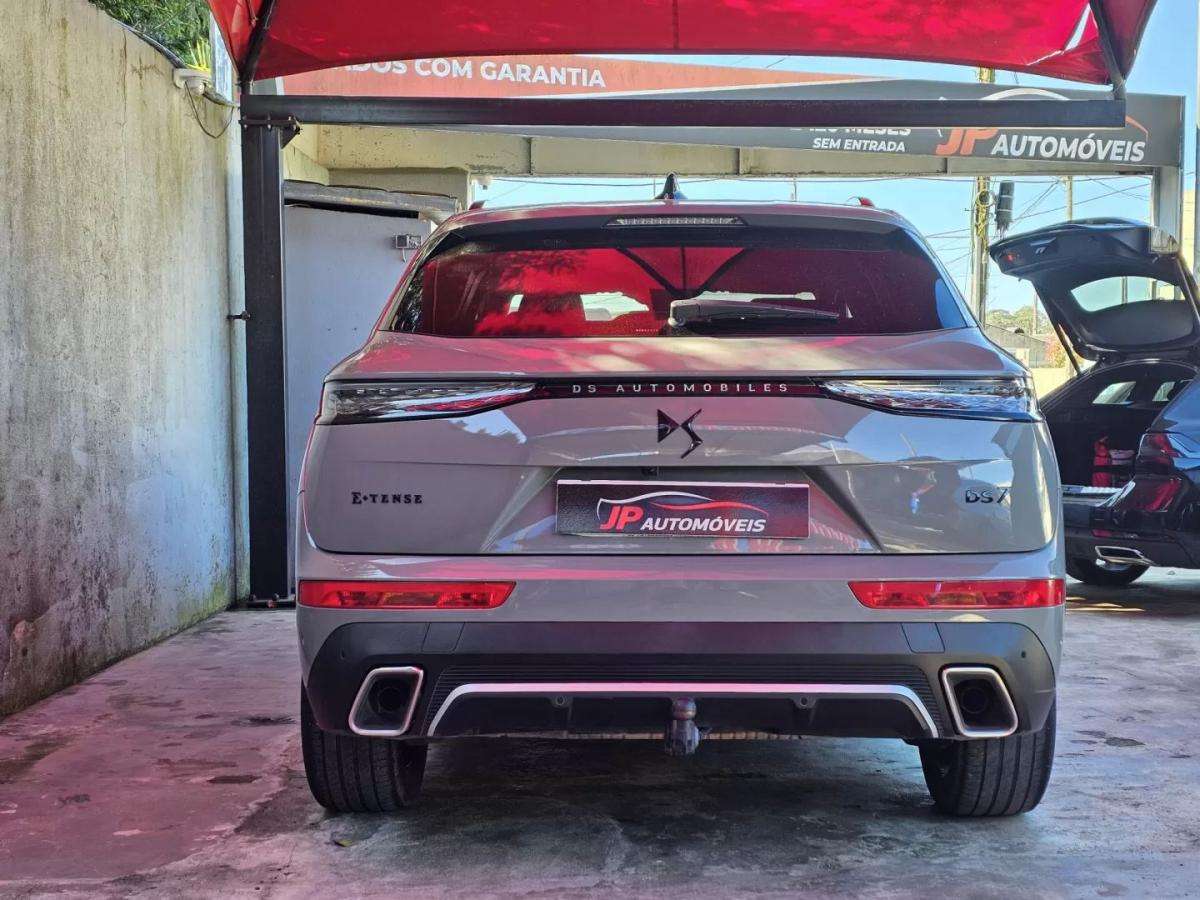 ds-ds-7-crossback-2023-hibrido-1598cc