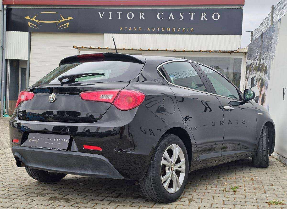 alfa-romeo-giulietta-2012-diesel-1598cc