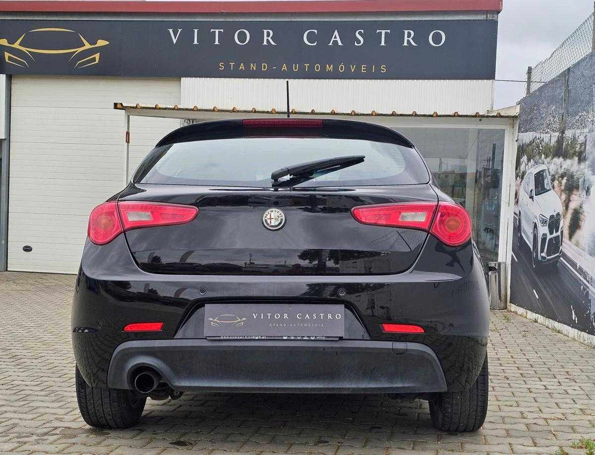 alfa-romeo-giulietta-2012-diesel-1598cc