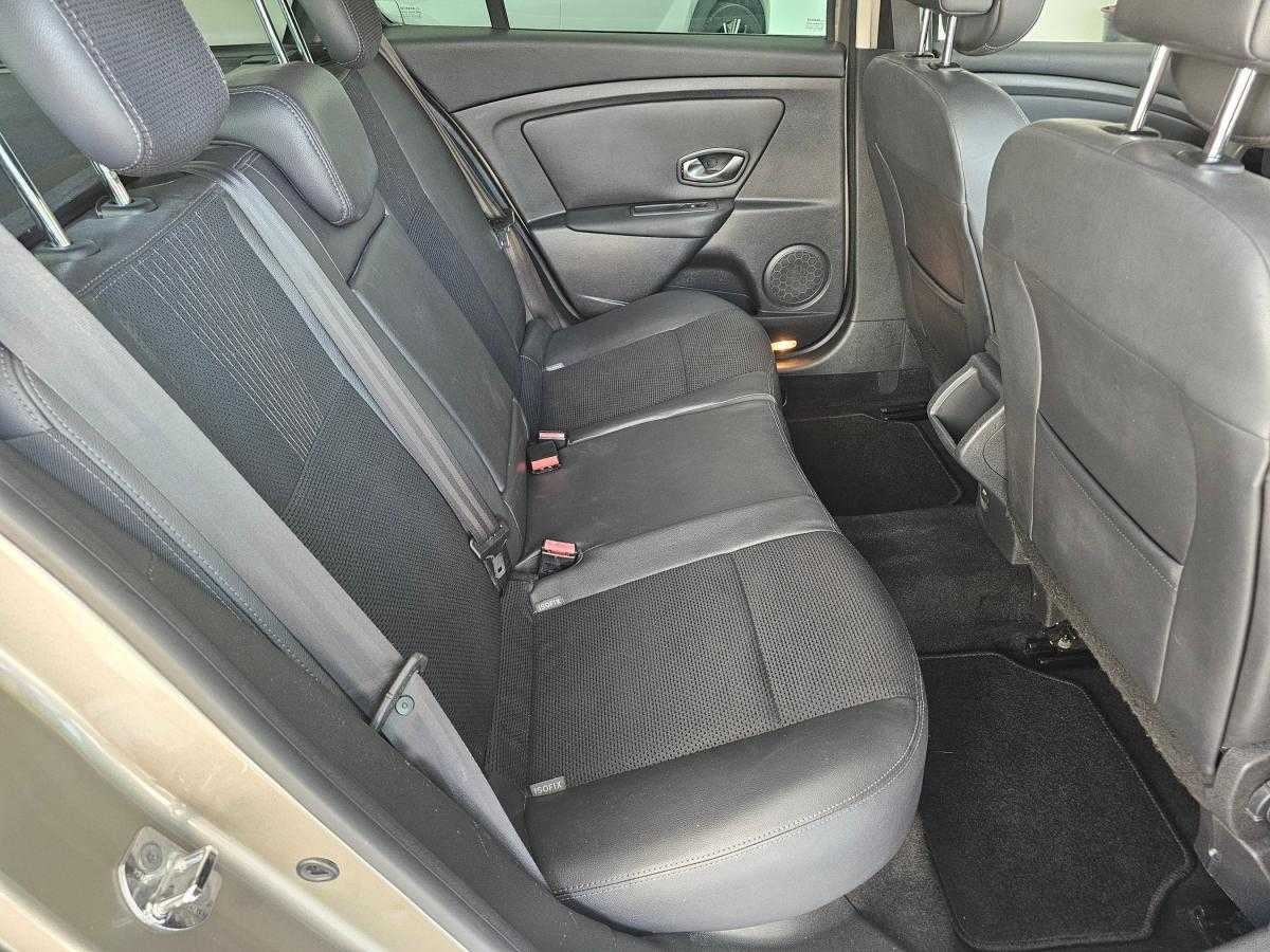 renault-megane-sport-tourer-2010-diesel-1461cc
