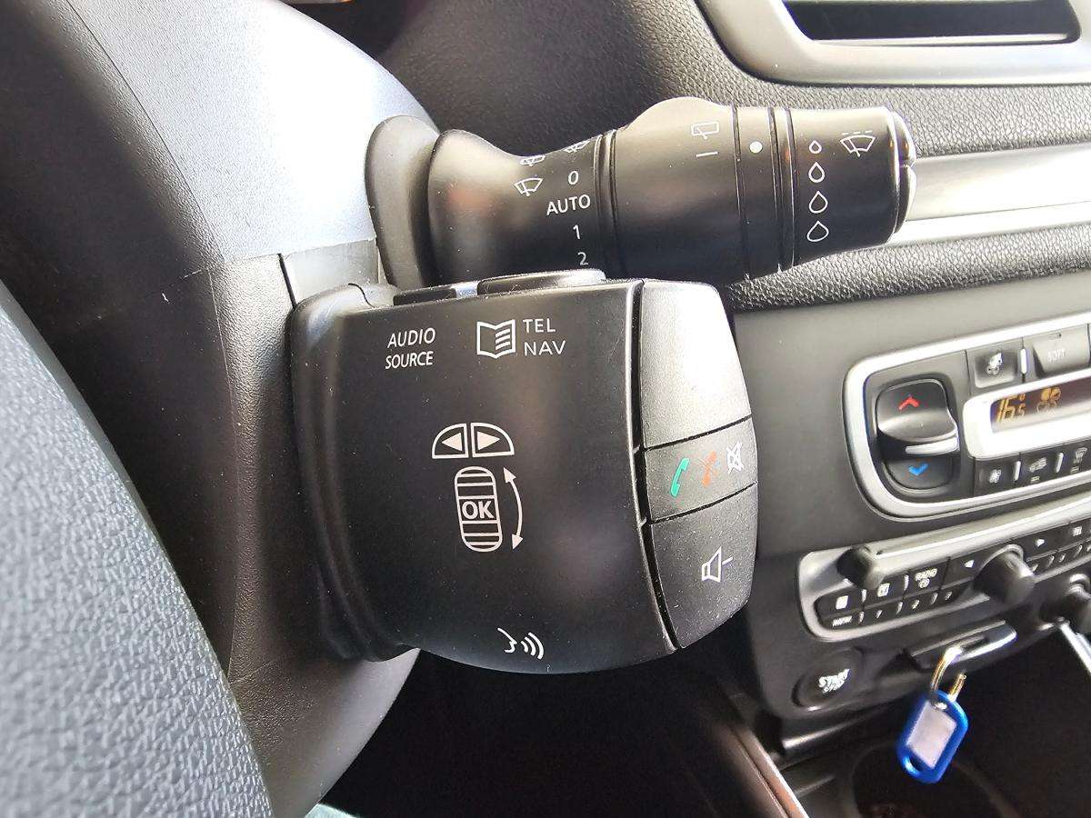 renault-megane-sport-tourer-2010-diesel-1461cc