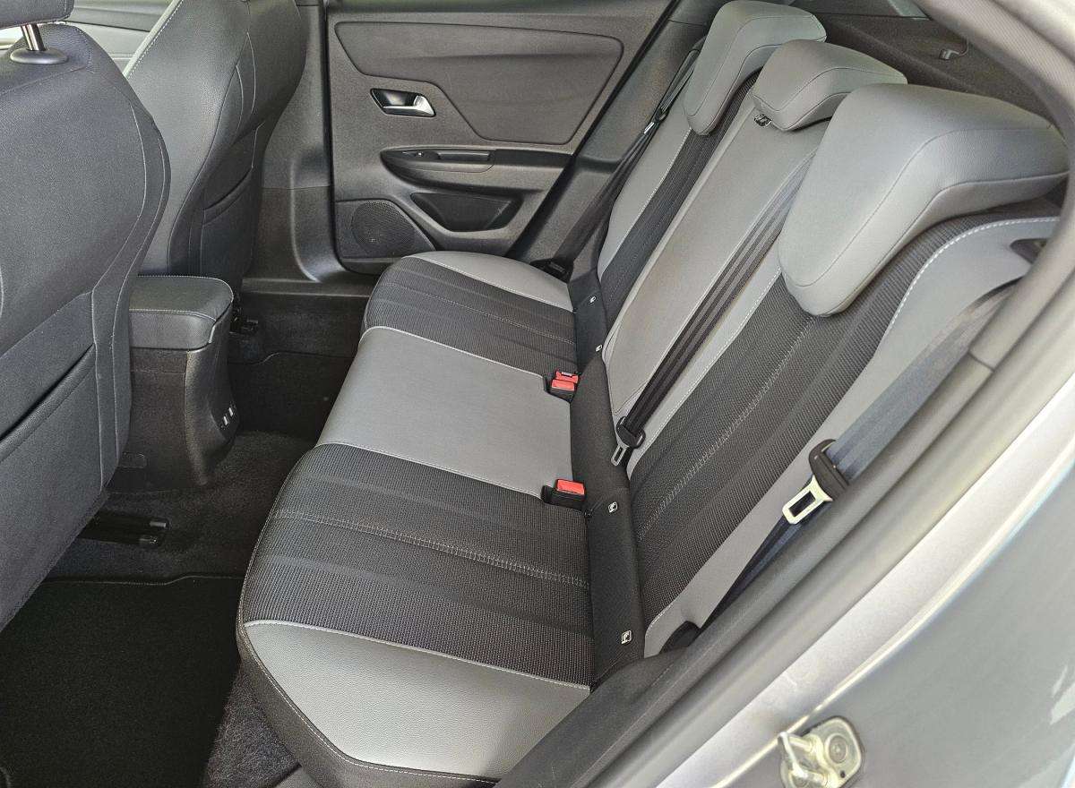 opel-mokka-2023-gasolina-1199cc