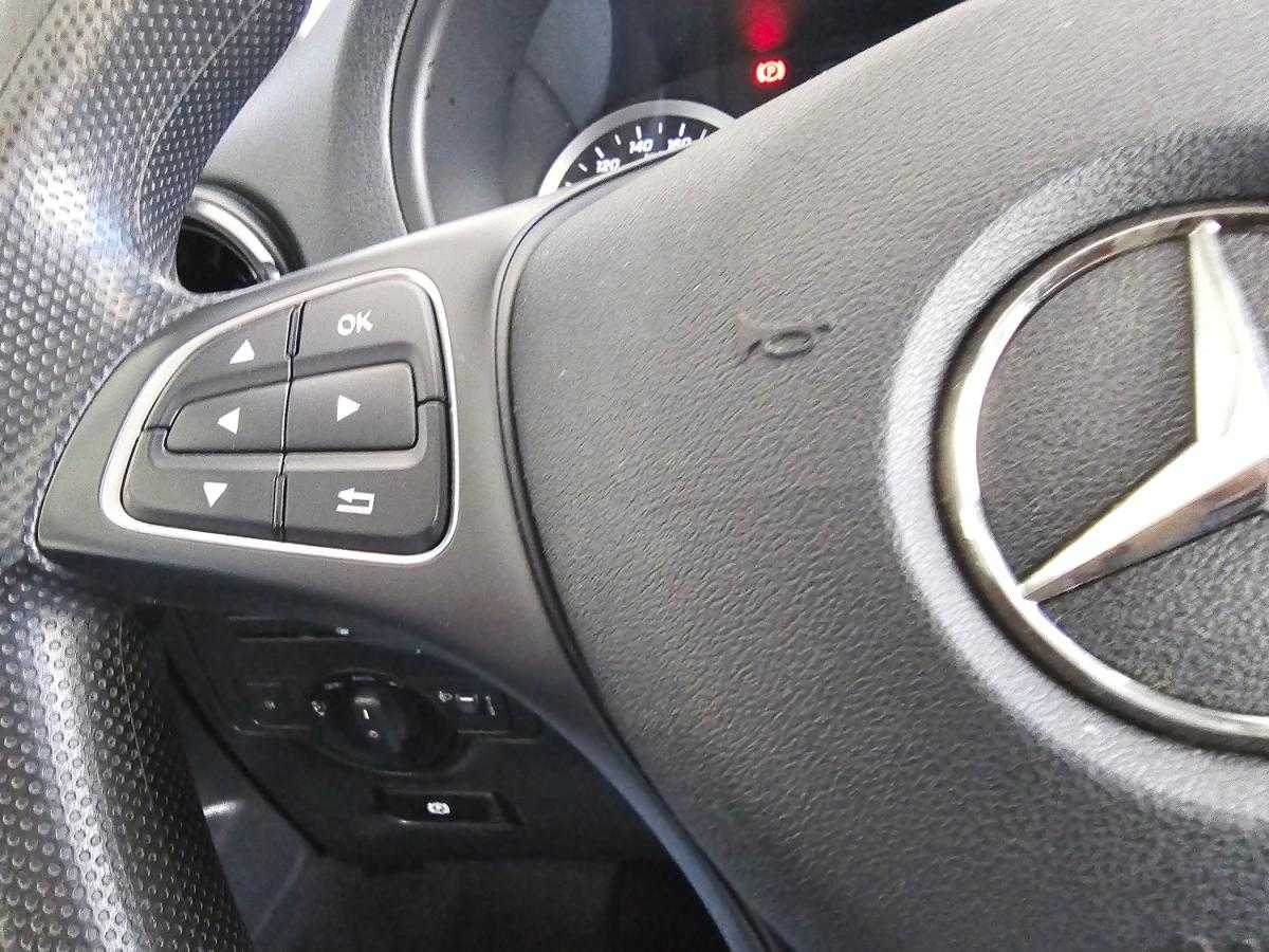 mercedes-benz-vito-2020-diesel-1950cc