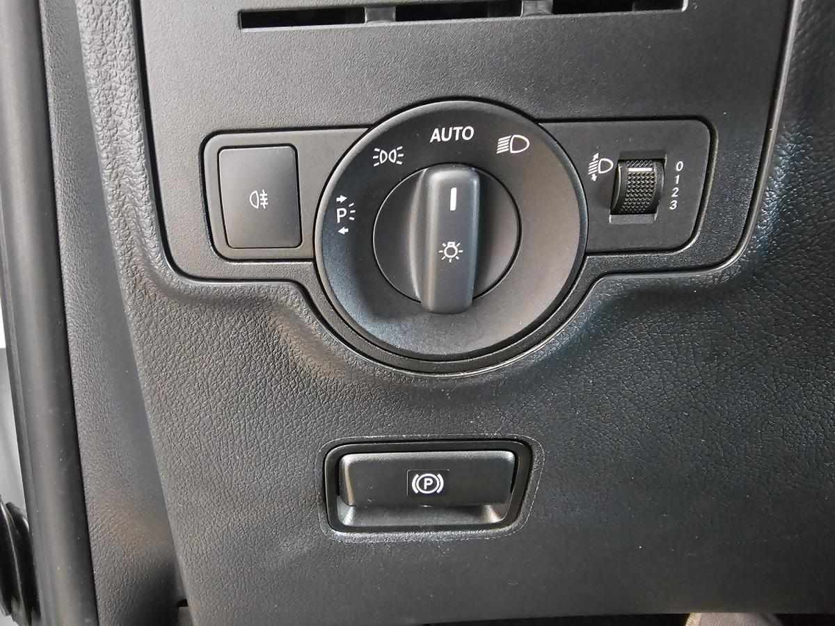 mercedes-benz-vito-2020-diesel-1950cc