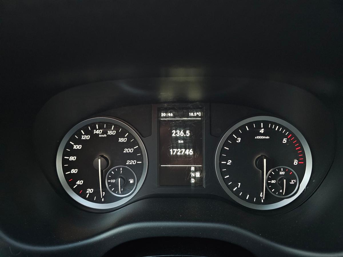 mercedes-benz-vito-2020-diesel-1950cc