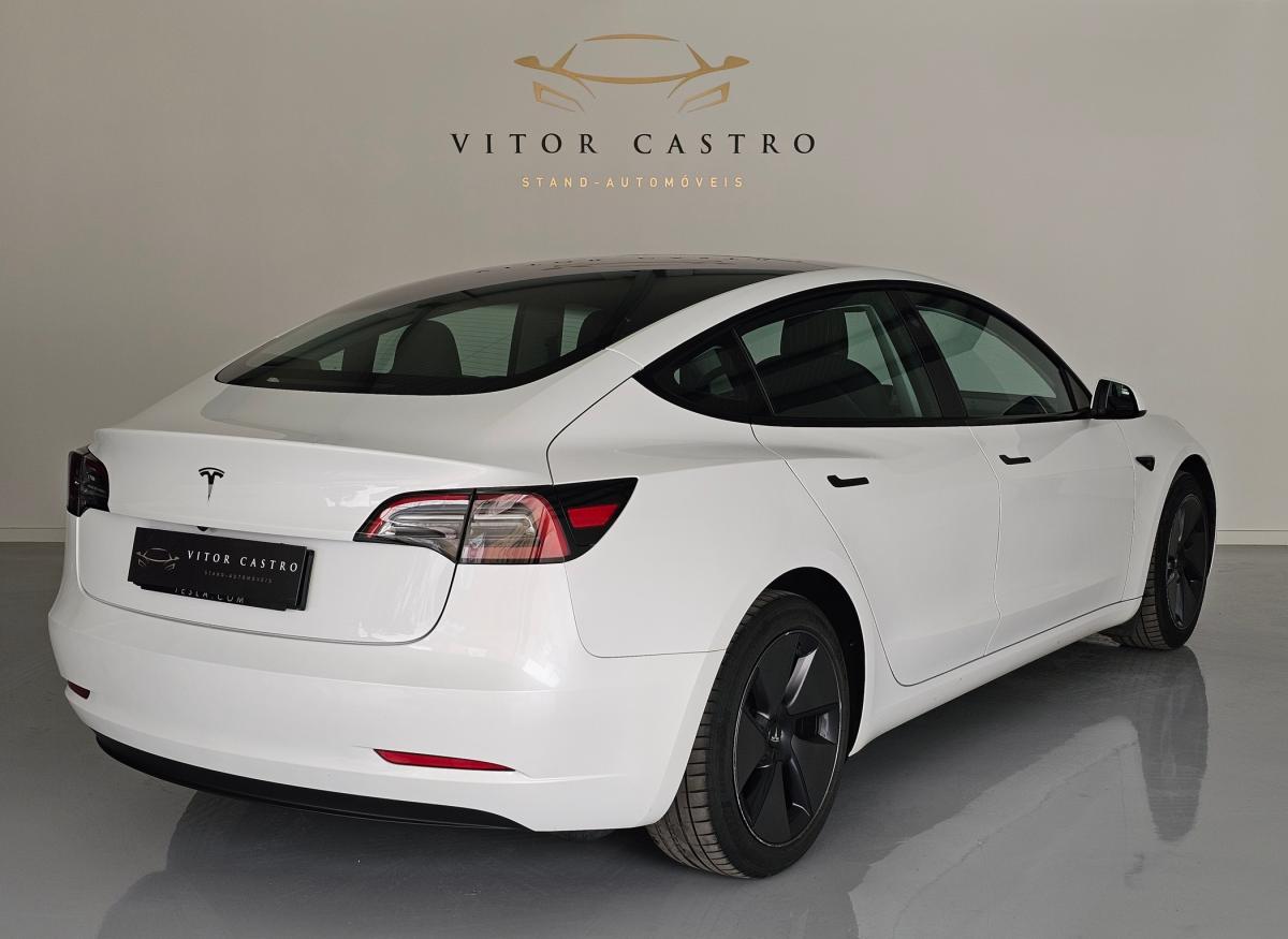 tesla-model-3-2023-eletrico-500cc