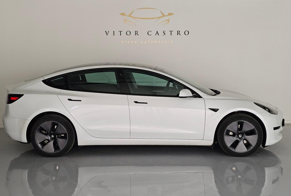 tesla-model-3-2023-eletrico-500cc
