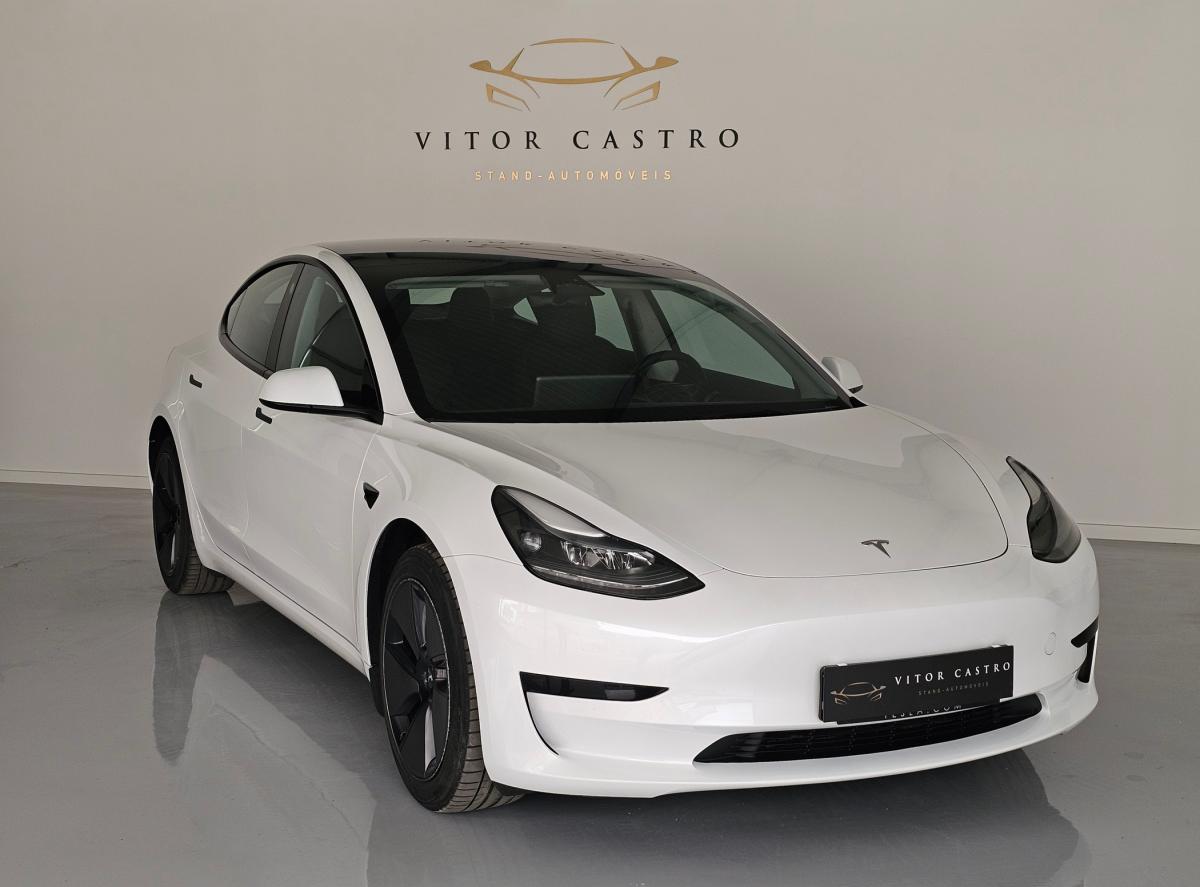 tesla-model-3-2023-eletrico-500cc