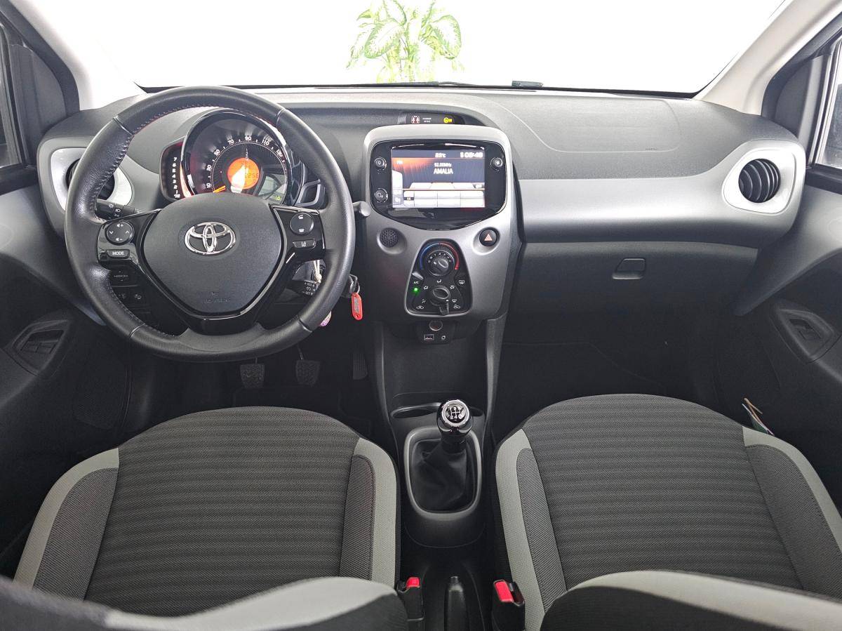 toyota-aygo-x-2021-gasolina-998cc