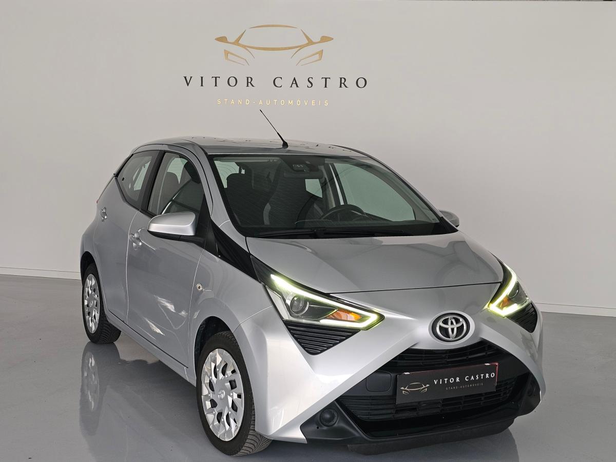 toyota-aygo-x-2021-gasolina-998cc