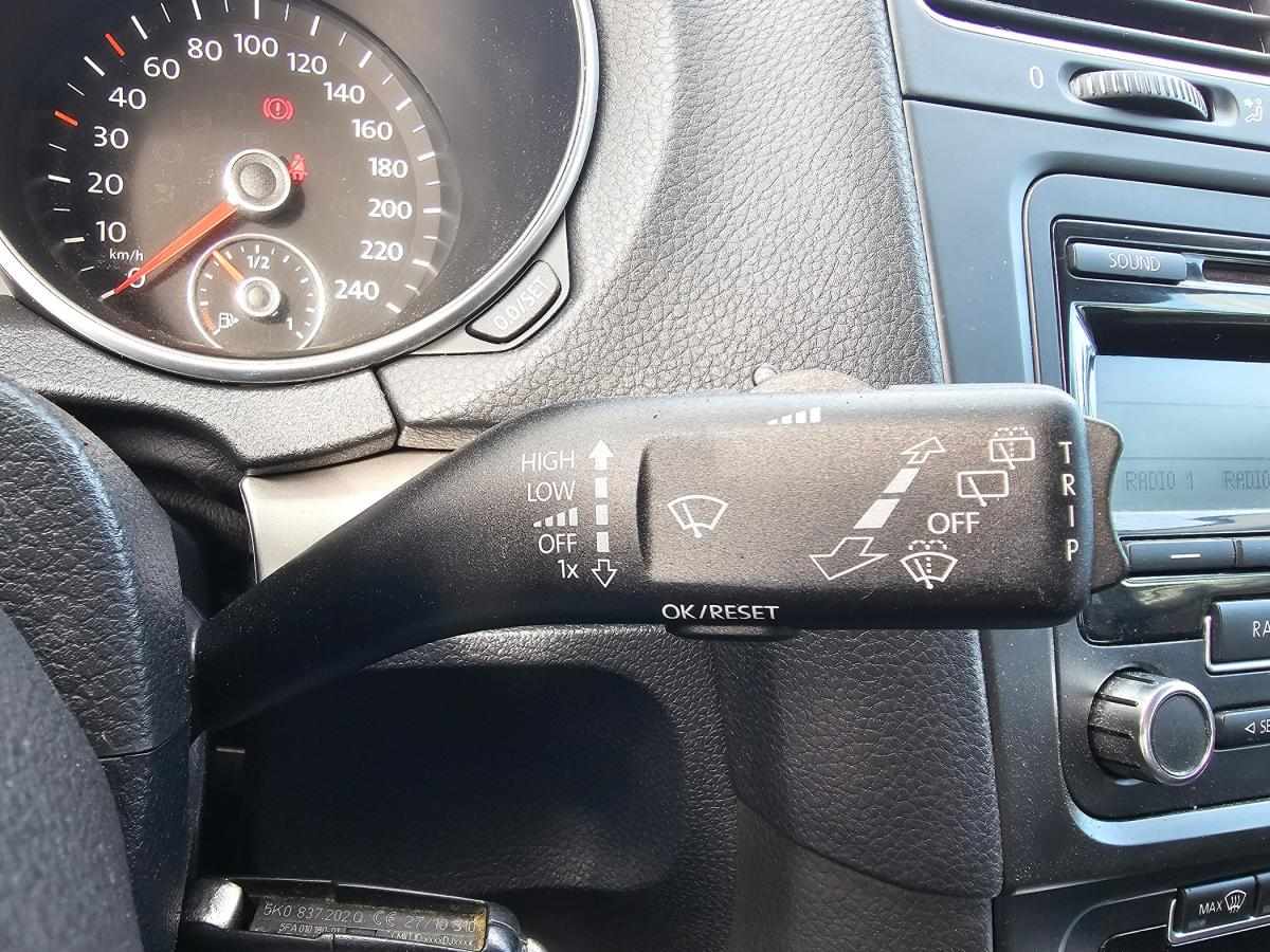 volkswagen-golf-2010-diesel-1598cc
