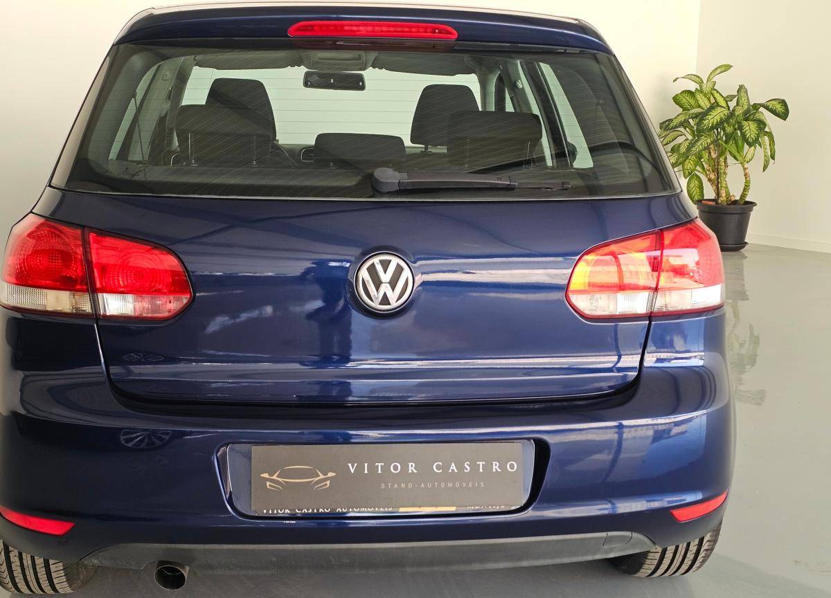 volkswagen-golf-2010-diesel-1598cc