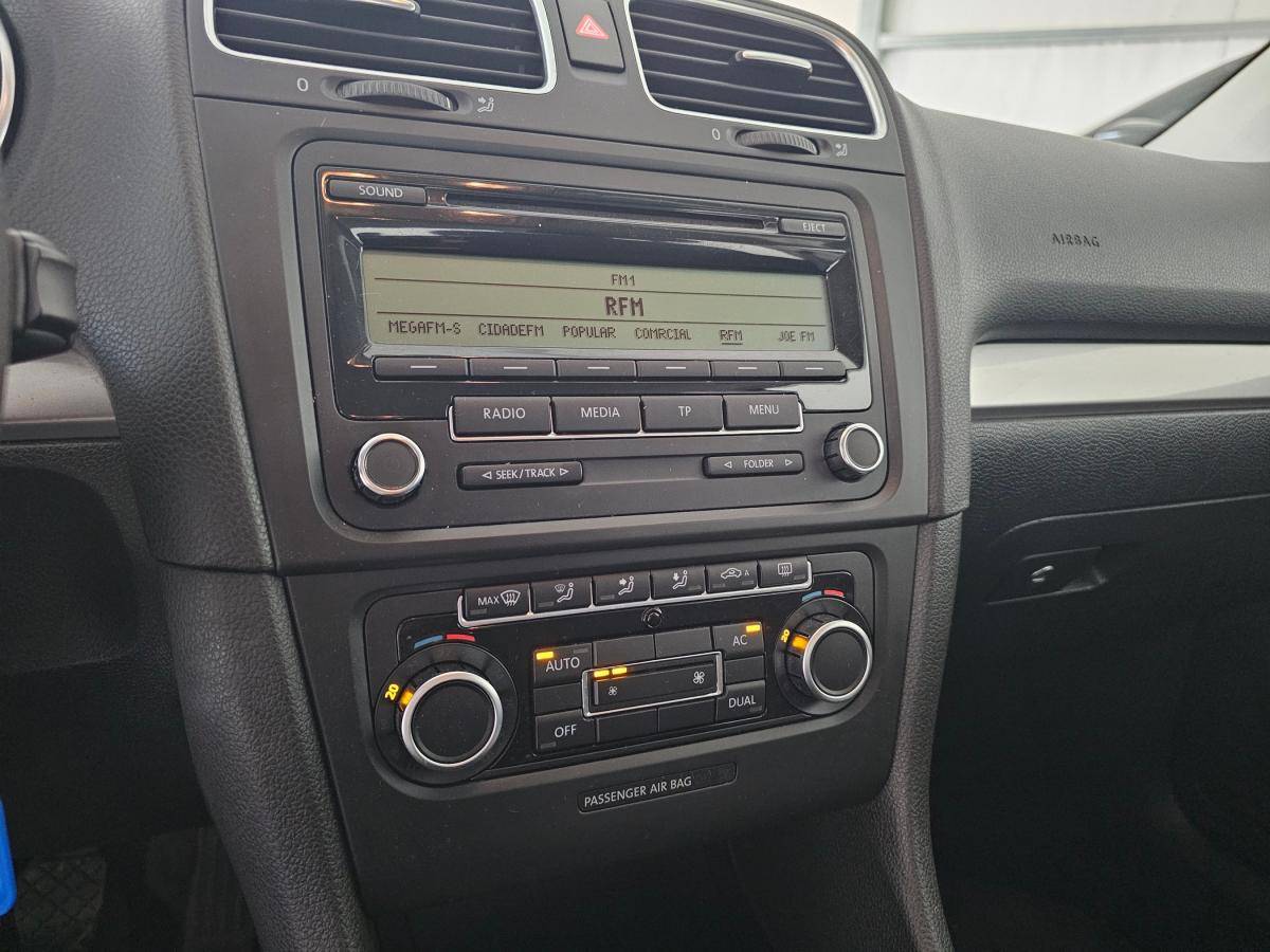 volkswagen-golf-2010-diesel-1598cc