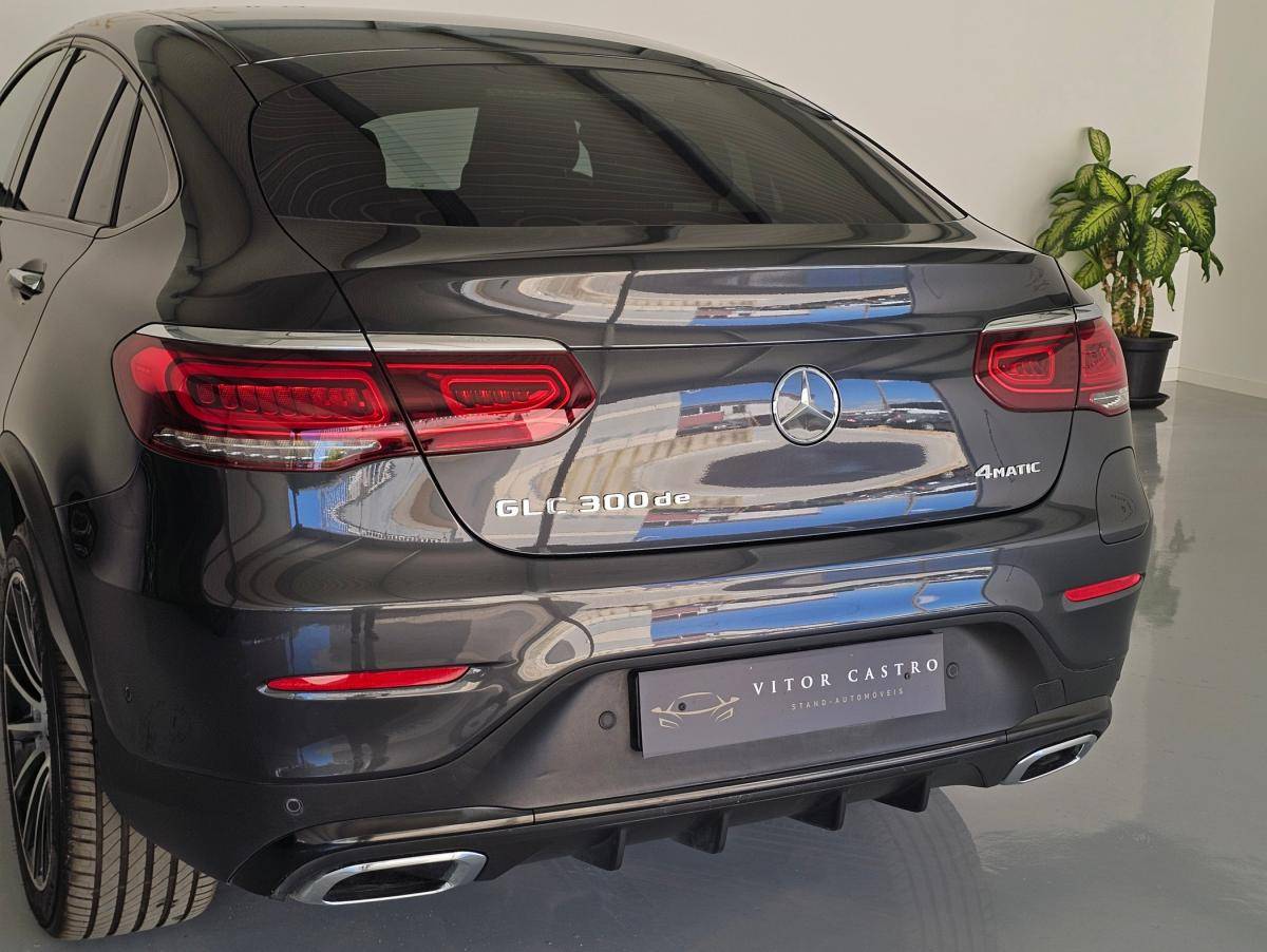 mercedes-benz-glc-2022-hibrido-a-diesel-1999cc