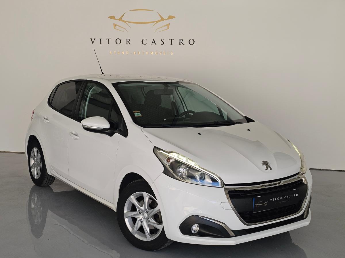 peugeot-208-2015-gasolina-1199cc
