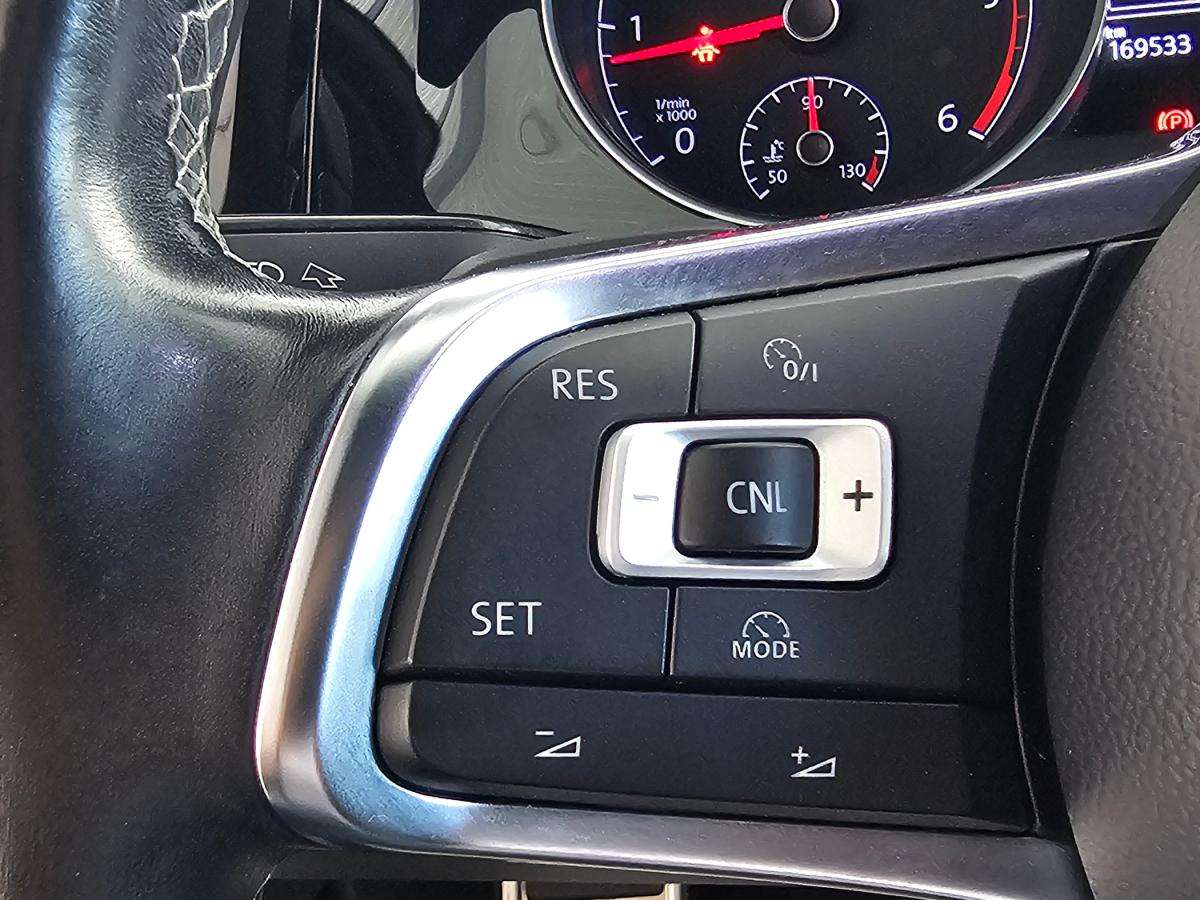 volkswagen-golf-2016-diesel-1598cc