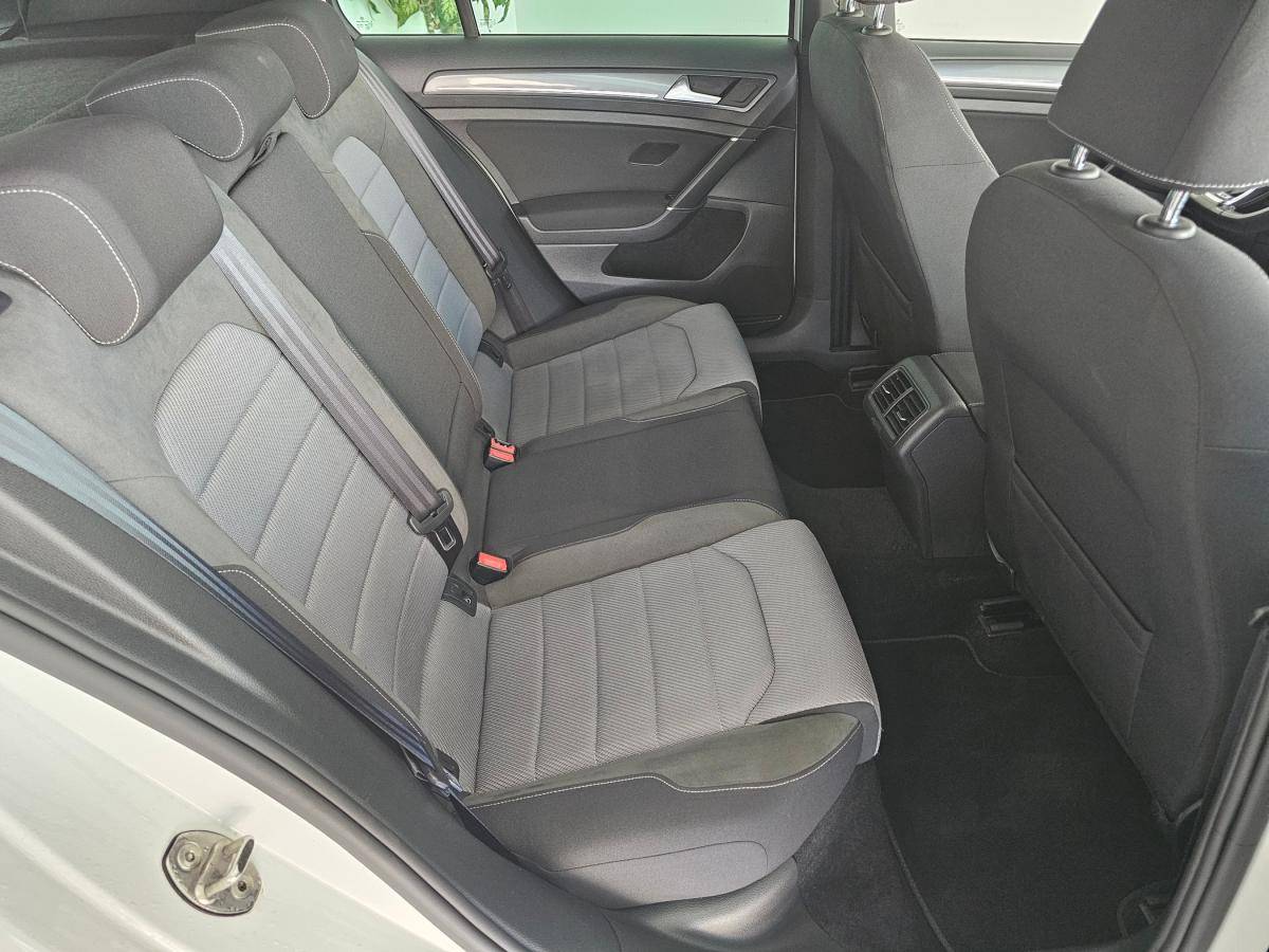 volkswagen-golf-2016-diesel-1598cc