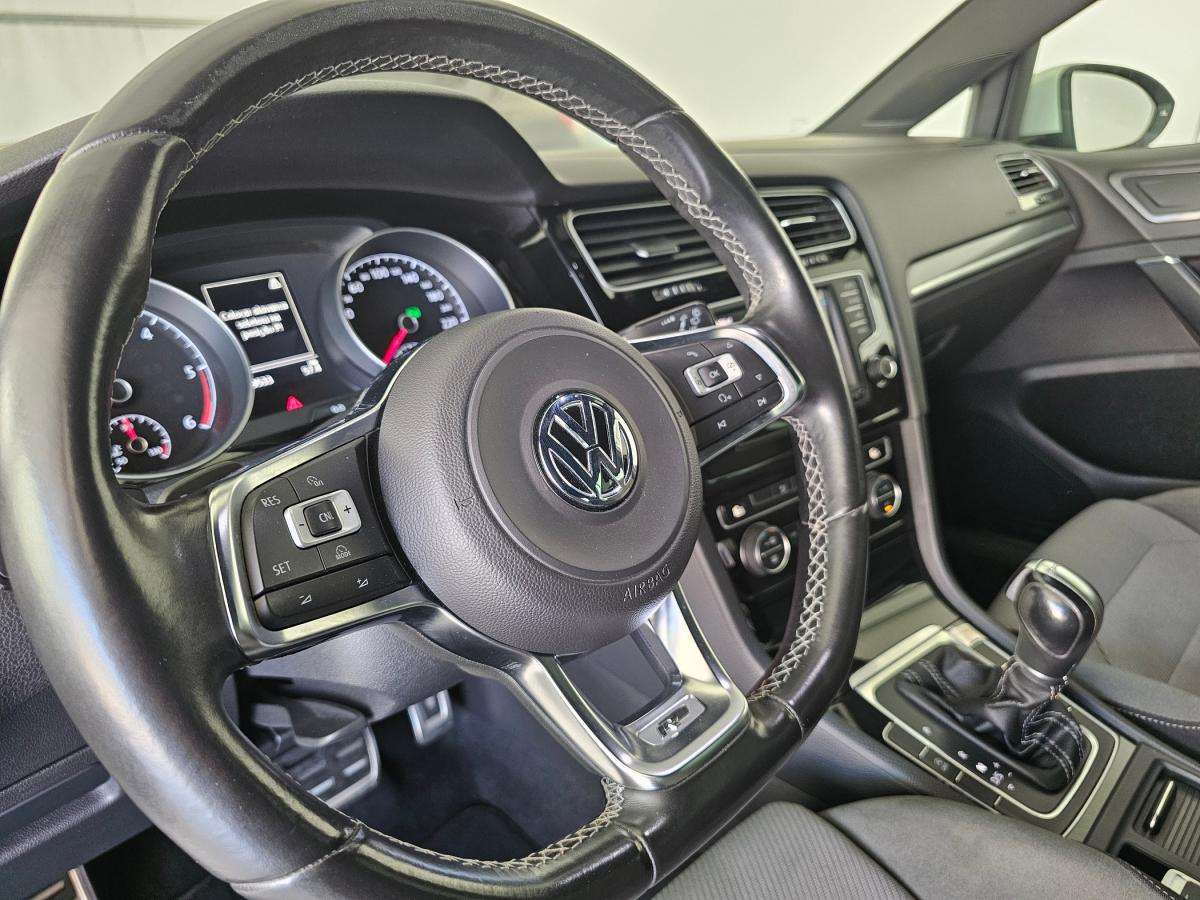 volkswagen-golf-2016-diesel-1598cc