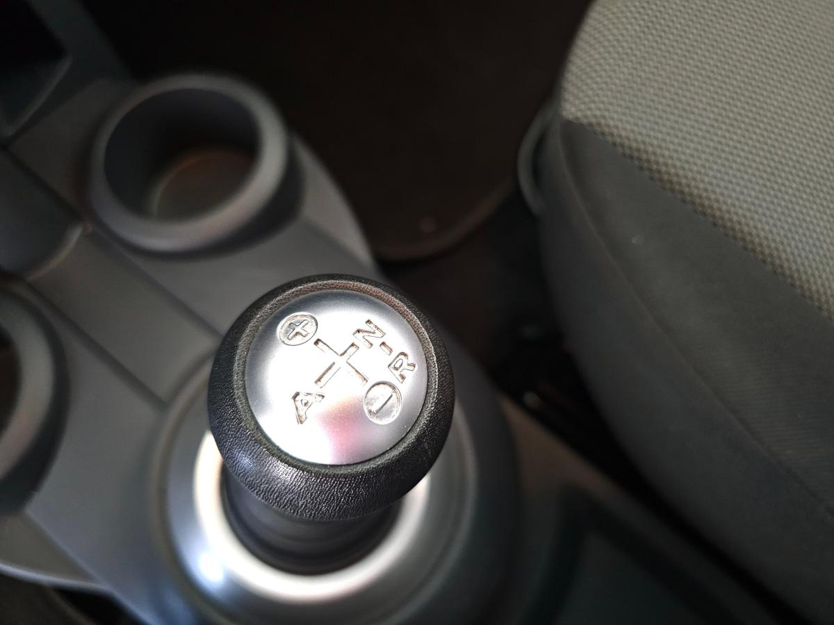 mitsubishi-colt-2013-gasolina-1332cc