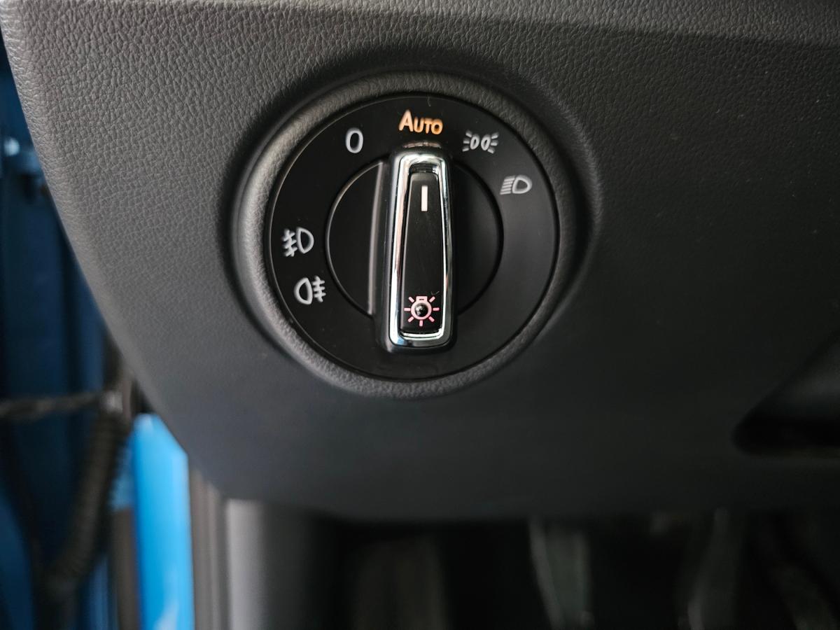volkswagen-up-2019-gasolina-999cc