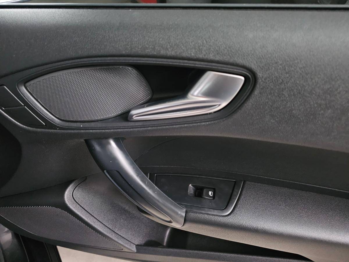audi-a1-2011-diesel-1598cc