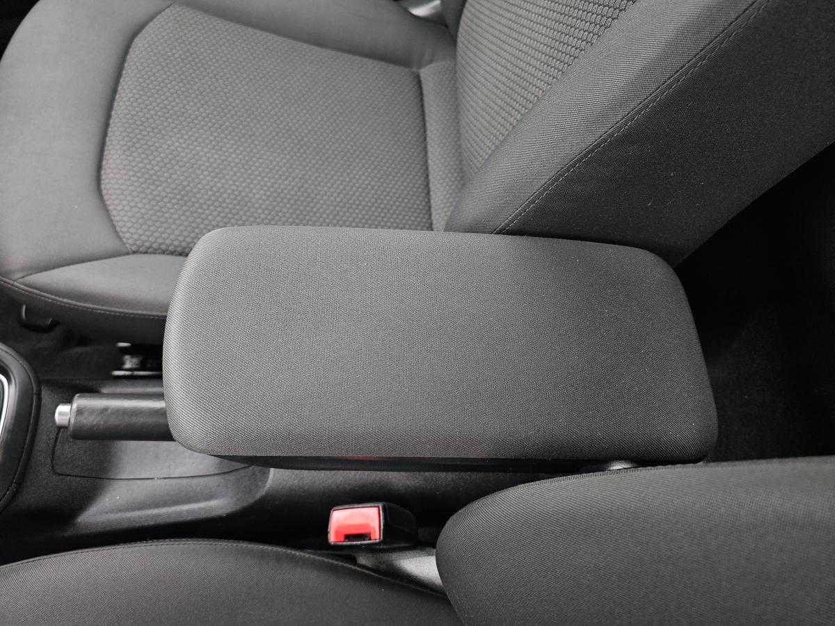audi-a1-2011-diesel-1598cc