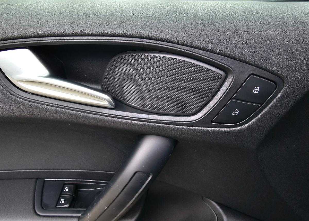 audi-a1-2011-diesel-1598cc