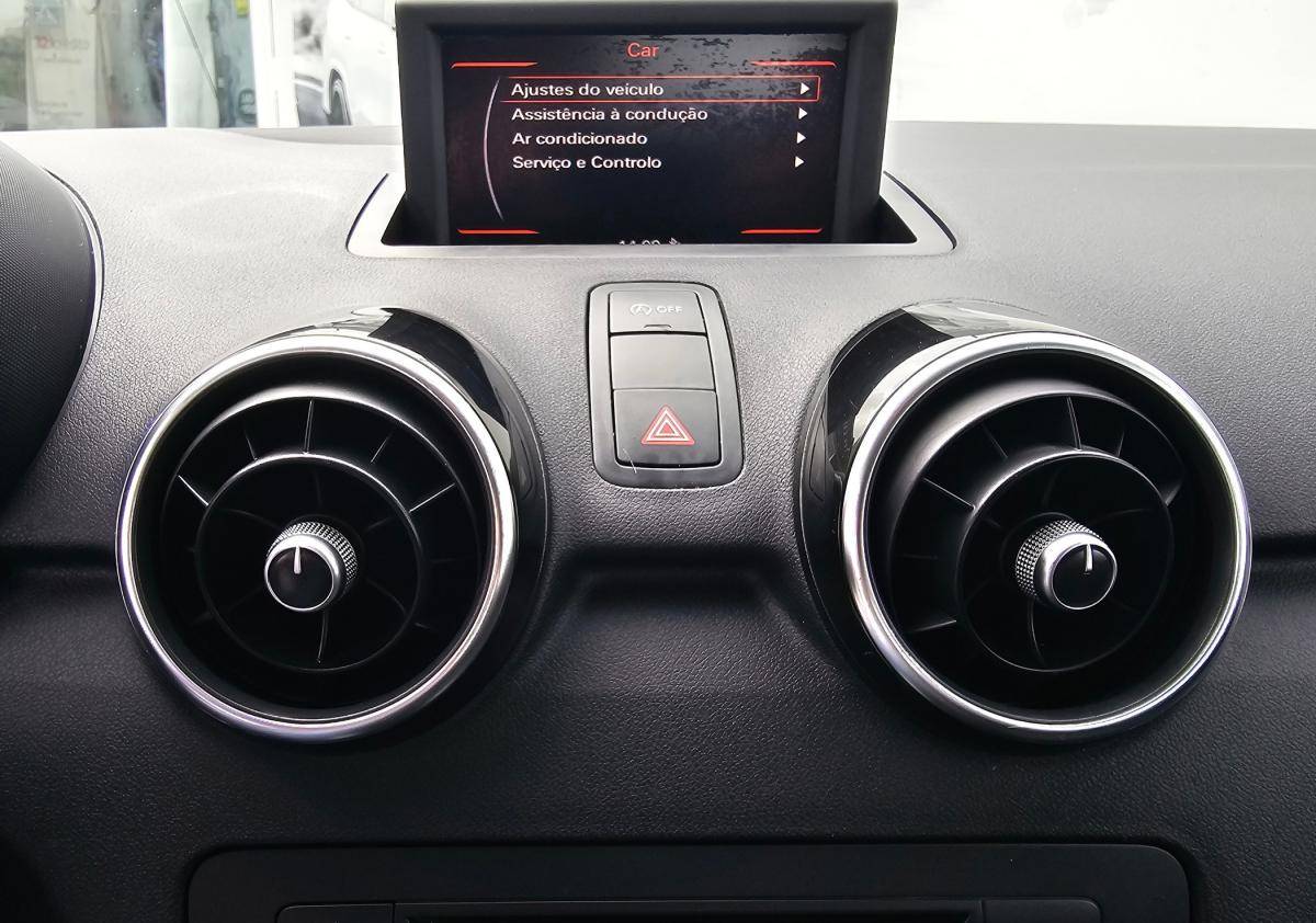 audi-a1-2011-diesel-1598cc