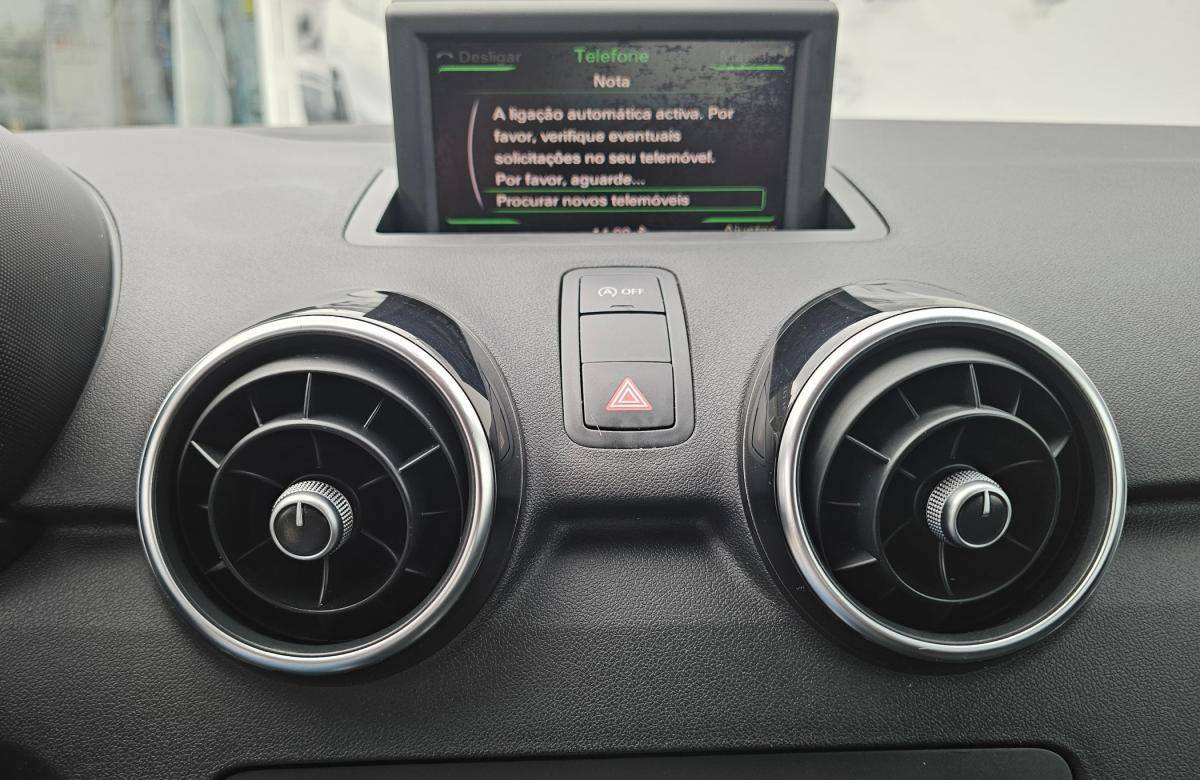 audi-a1-2011-diesel-1598cc