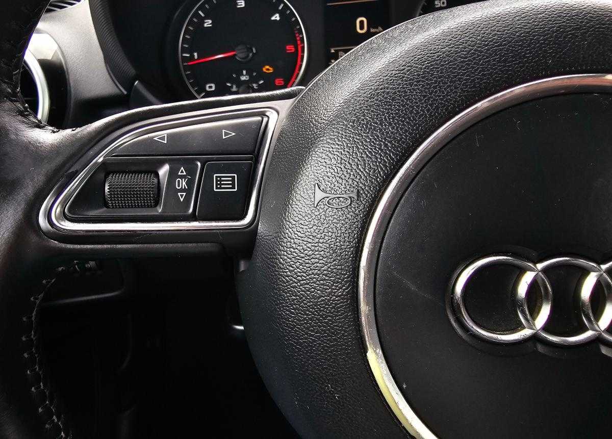 audi-a1-2011-diesel-1598cc