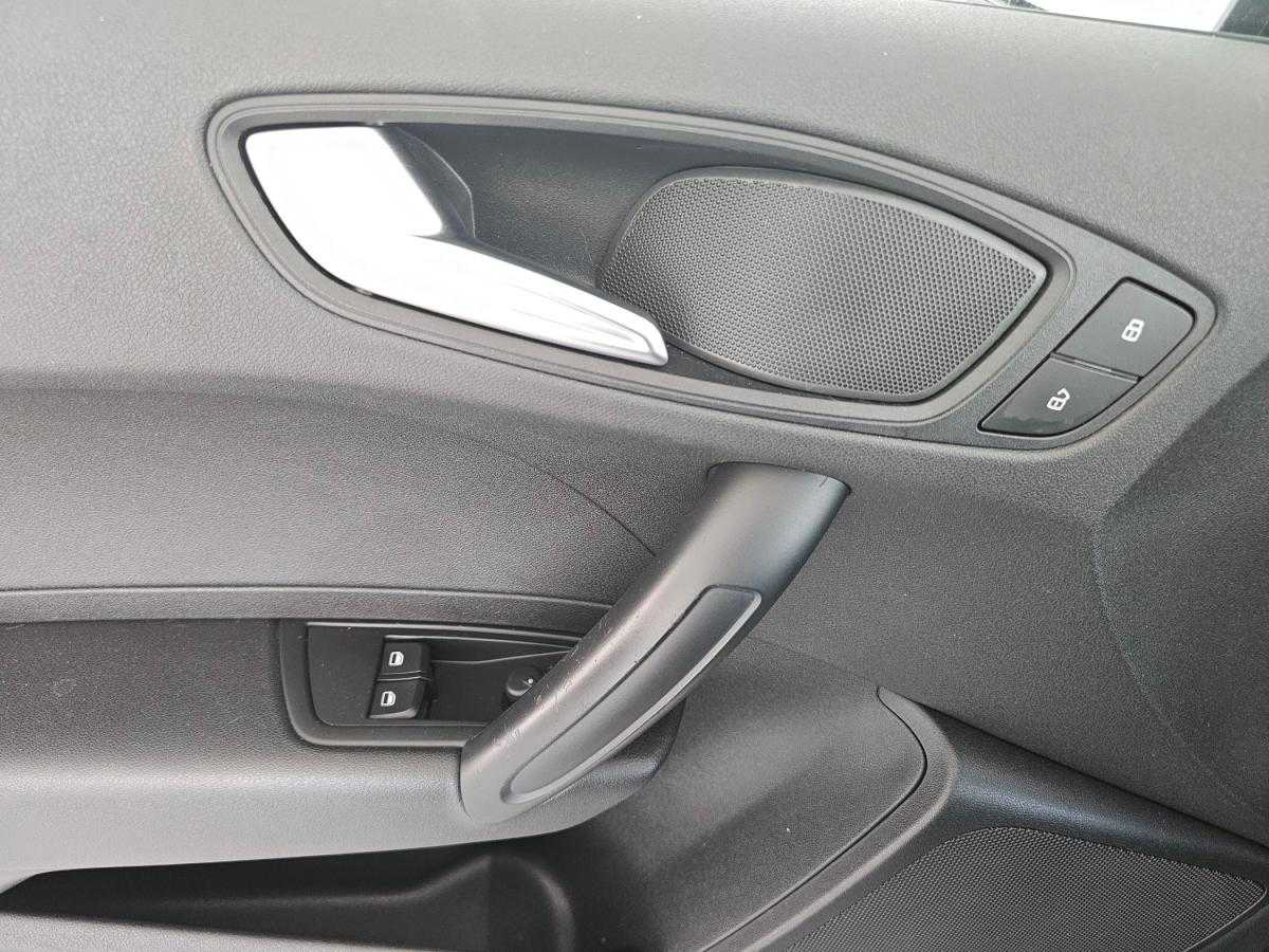 audi-a1-2011-diesel-1598cc