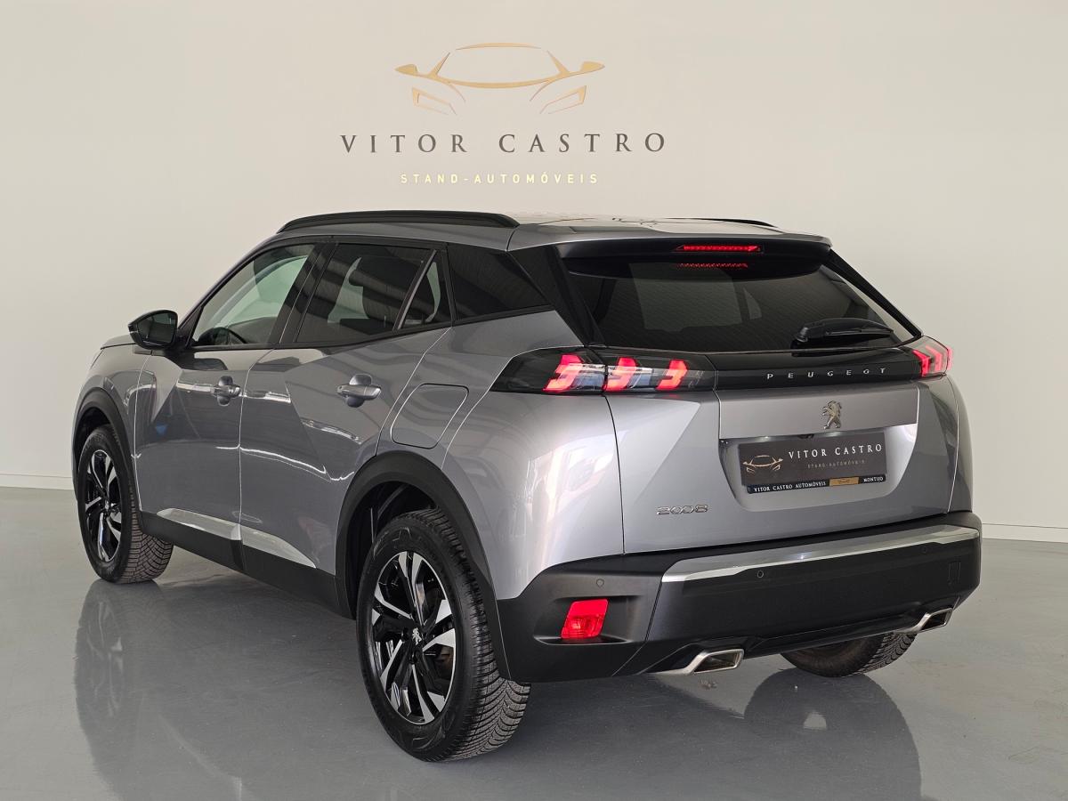 peugeot-2008-2022-gasolina-1199cc