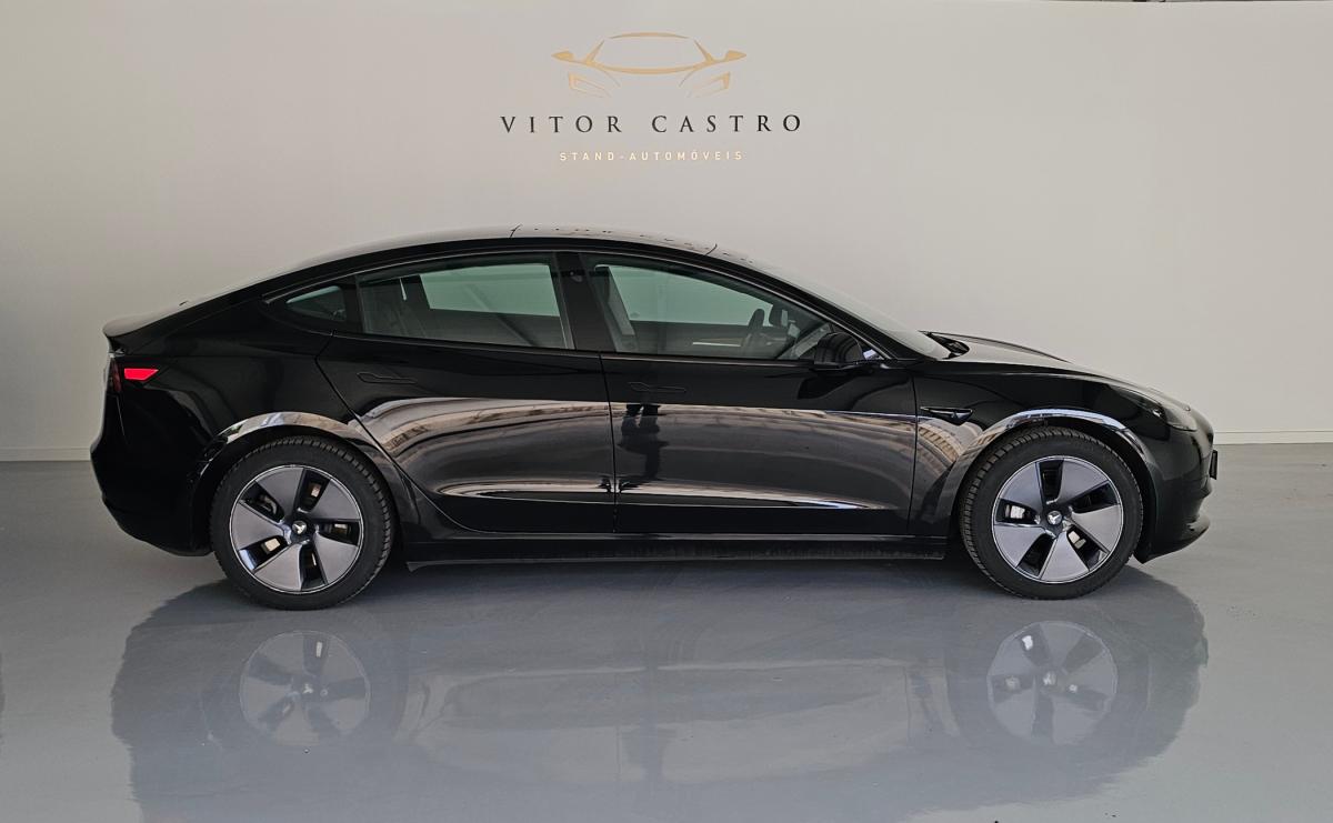 tesla-model-3-2023-eletrico-500cc