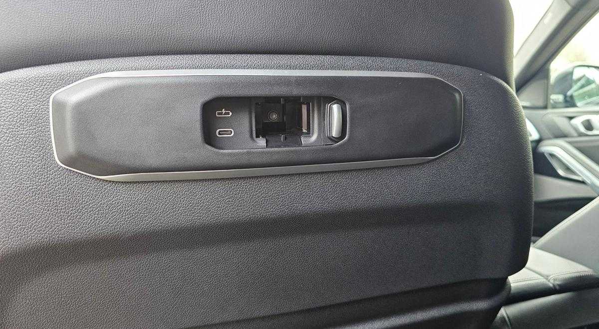 bmw-x6-2024-diesel-2993cc