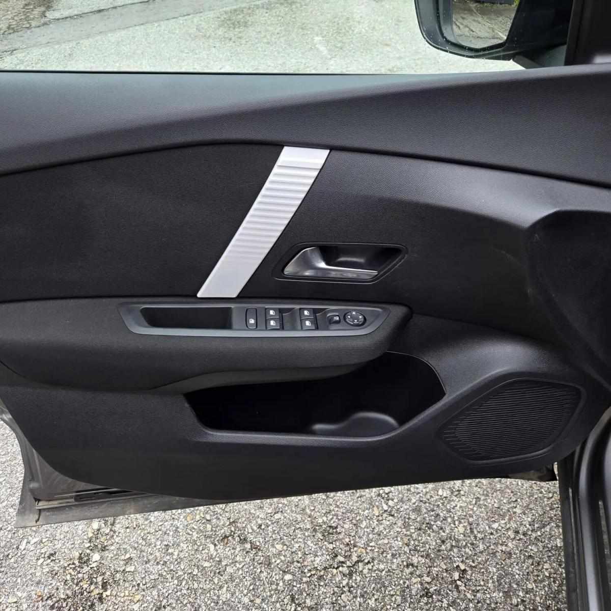 citroen-e-c4-2025-eletrico-0cc