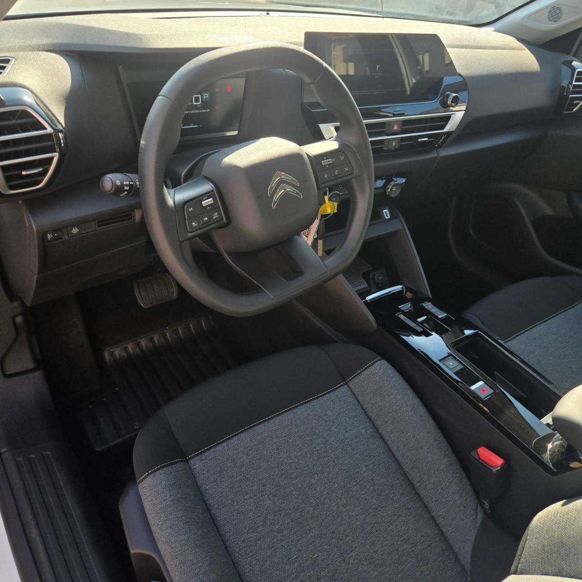 citroen-e-c4-2023-eletrico-0cc
