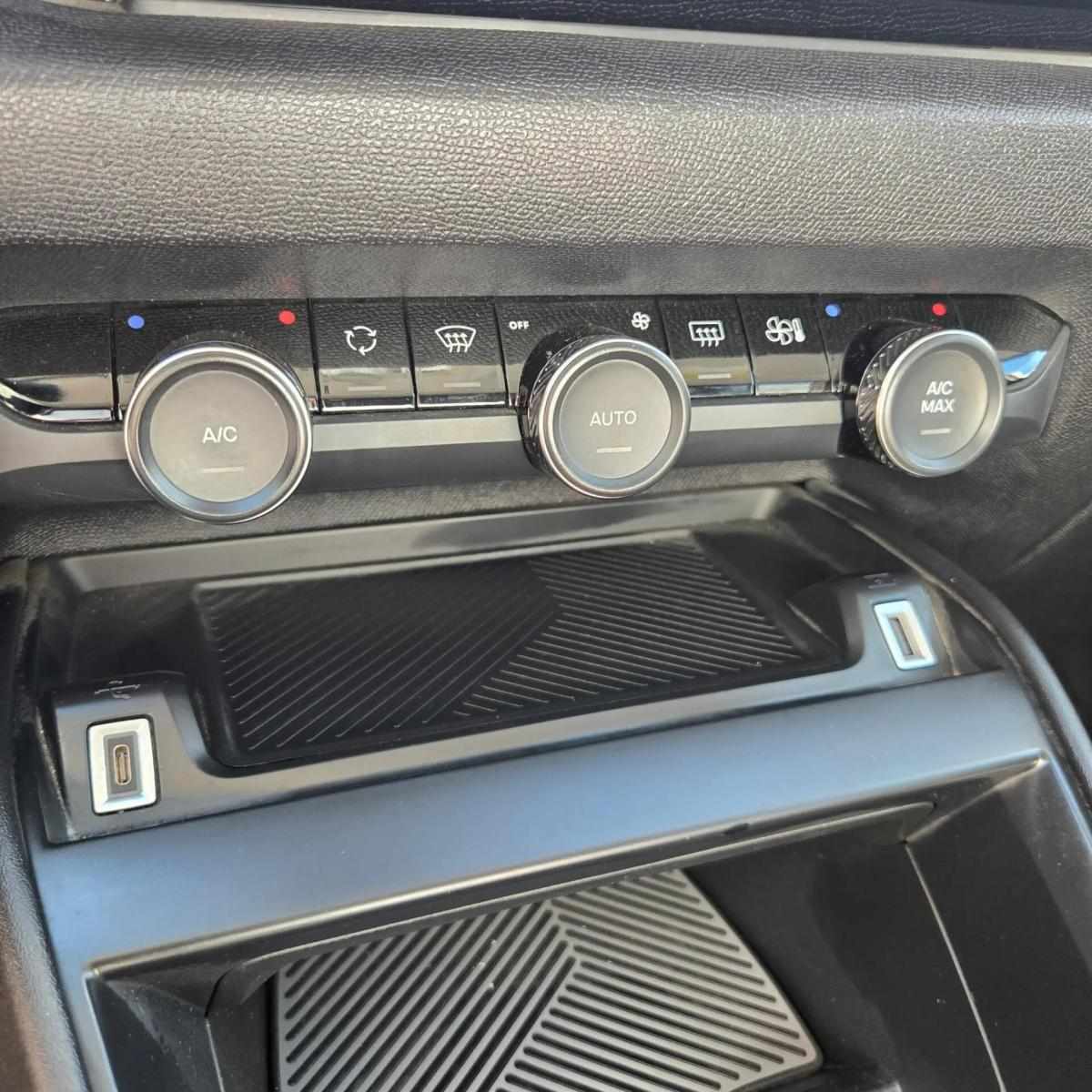 citroen-e-c4-2022-eletrico-0cc