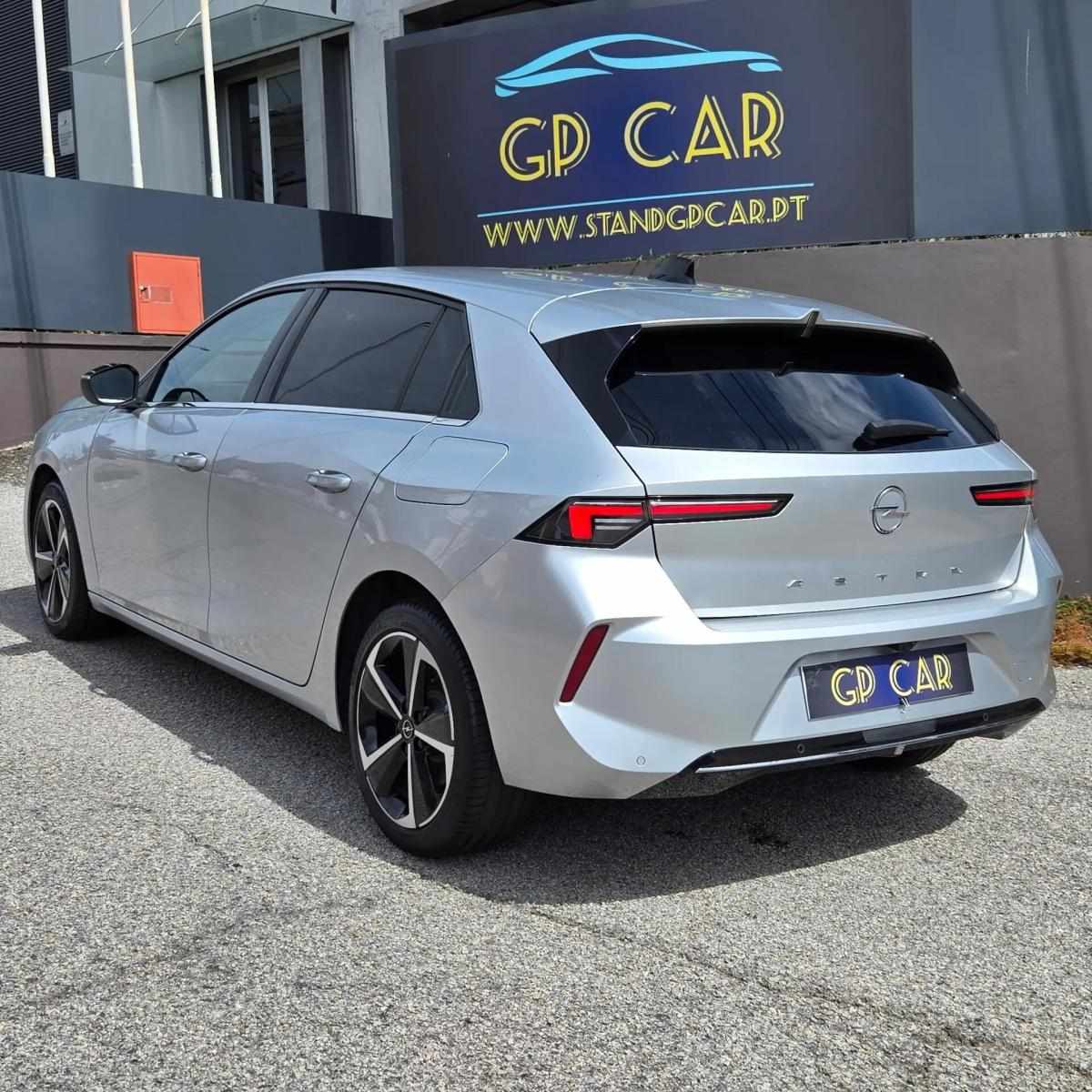 opel-astra-2022-hibrido-a-gasolina-1598cc