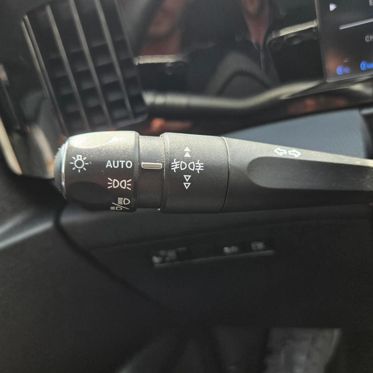 opel-astra-2022-hibrido-a-gasolina-1598cc