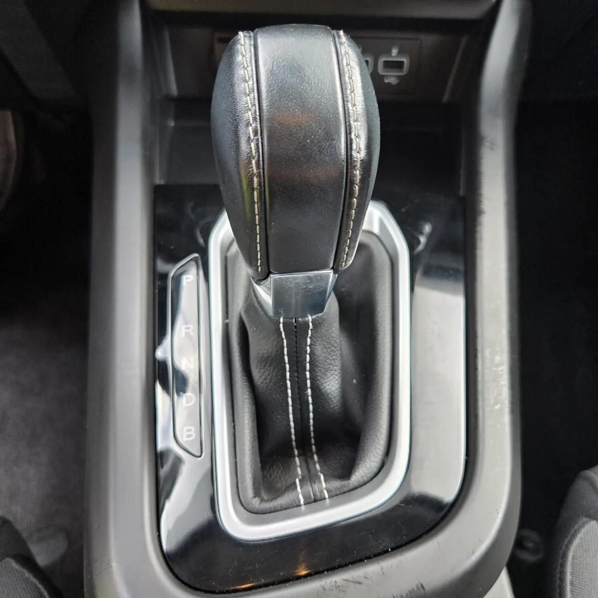 renault-arkana-2024-hibrido-a-gasolina-1598cc