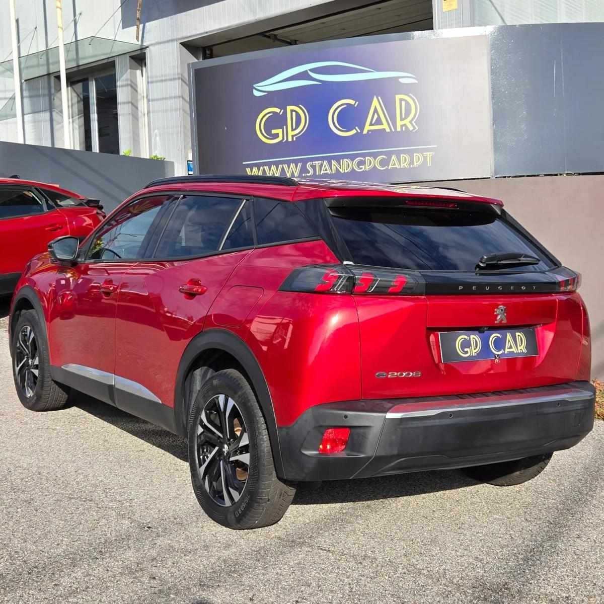 peugeot-e-2008-2023-eletrico-0cc
