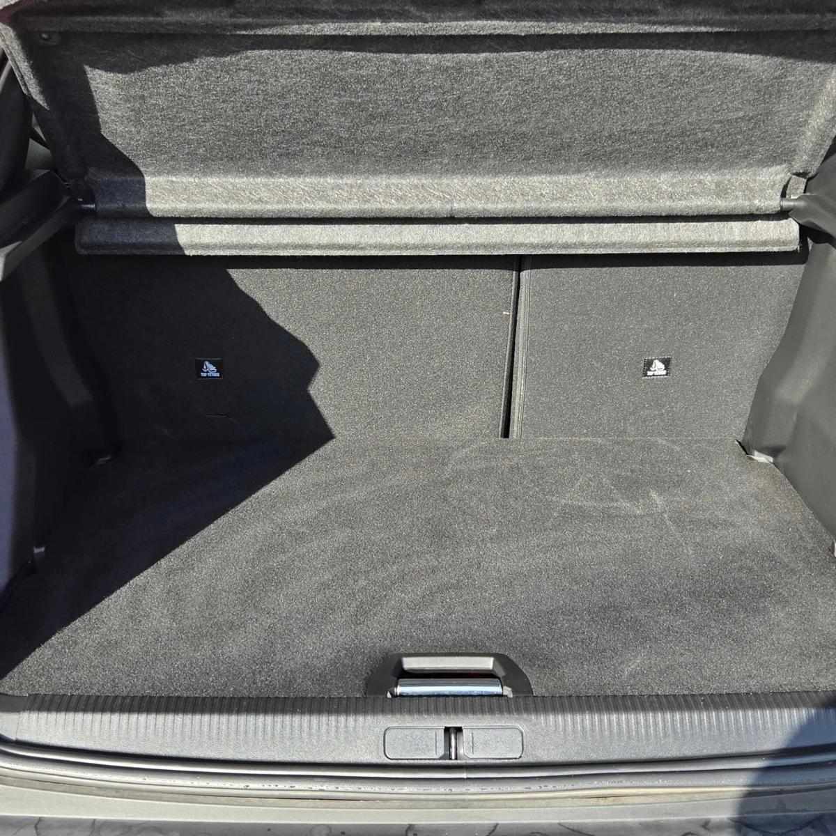 peugeot-e-2008-2023-eletrico-0cc