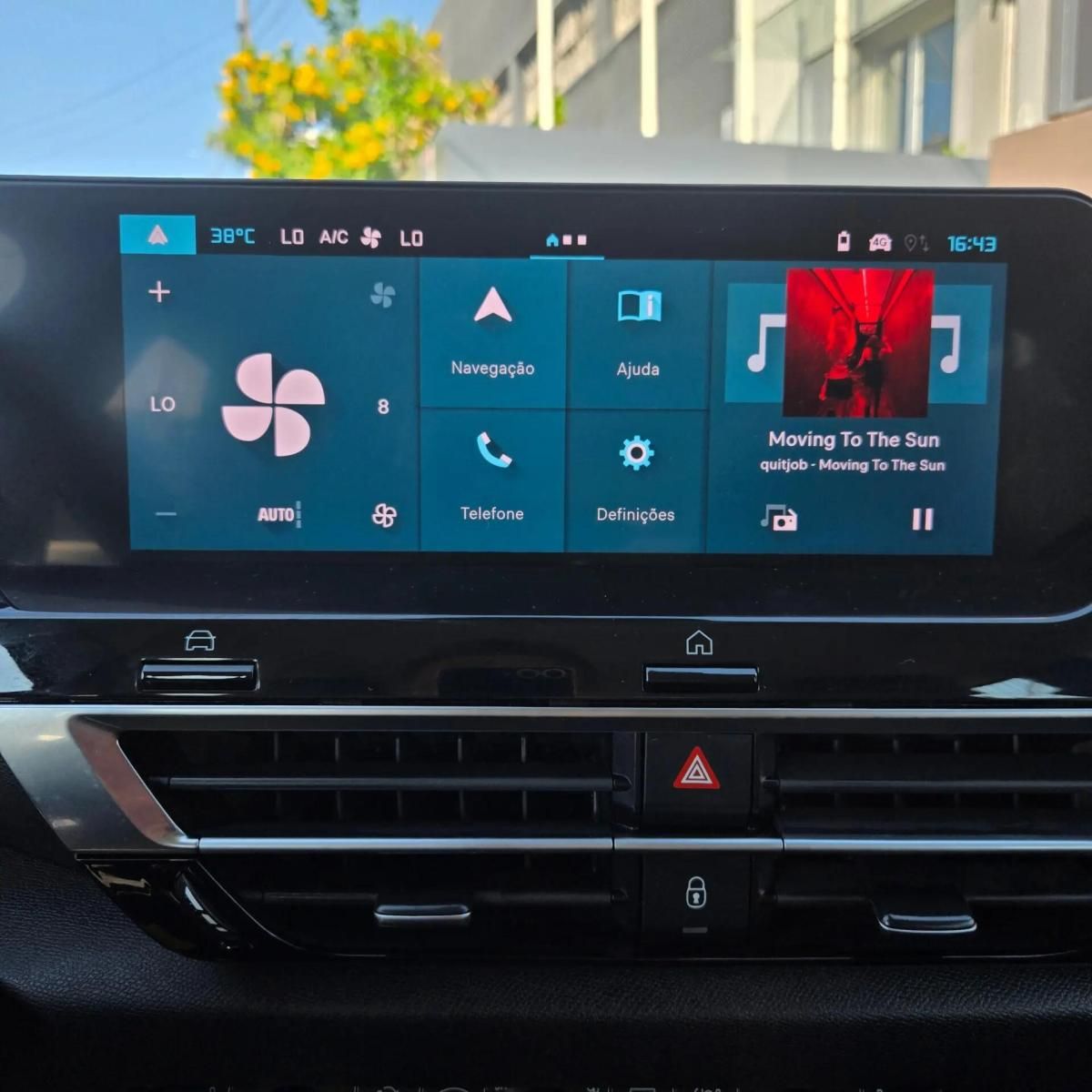 citroen-e-c4-2024-eletrico-0cc