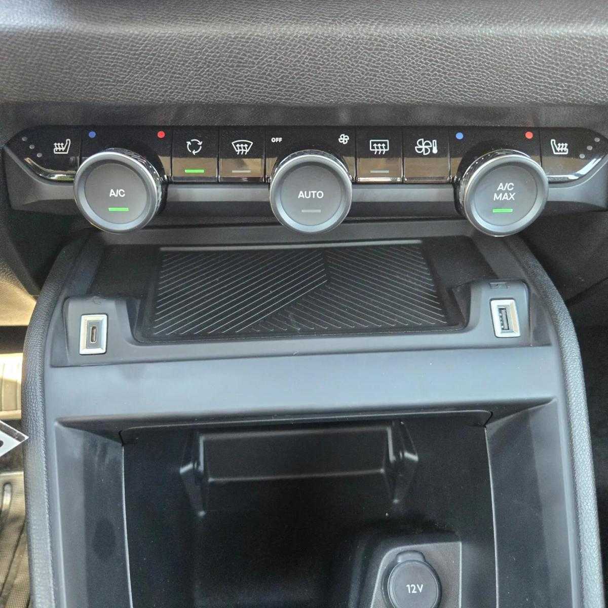 citroen-e-c4-2024-eletrico-0cc