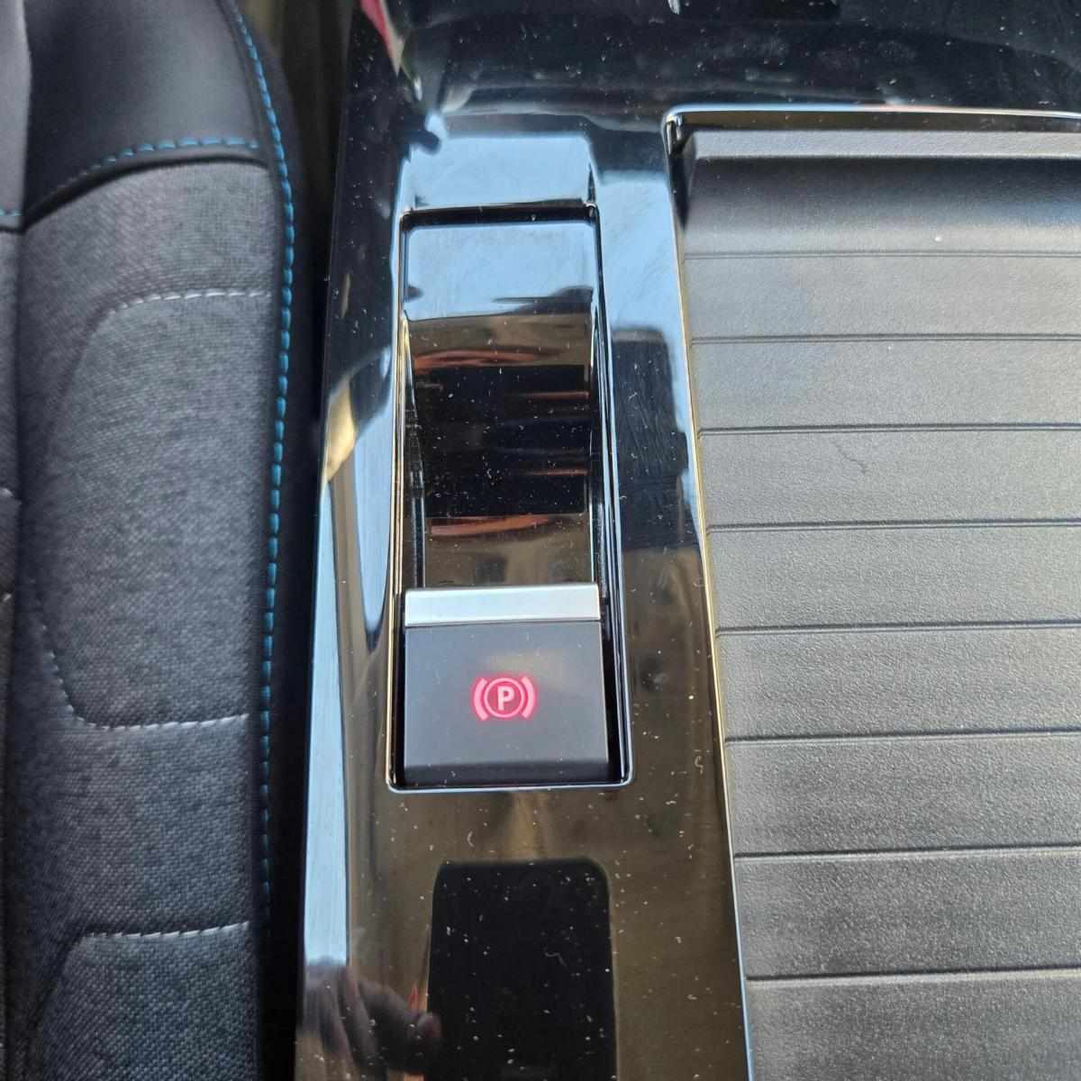 citroen-e-c4-2024-eletrico-0cc